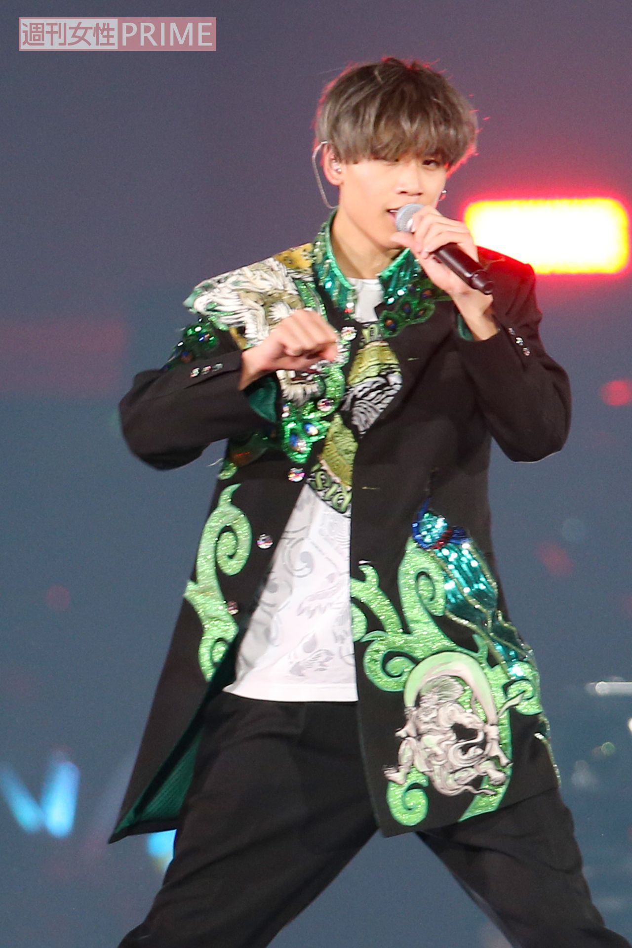 吉原雅斗(24)前日は眠れずに、オルゴールを聴きながら一夜を明かしたと告白。でも美声とキレのいいダンスは健在