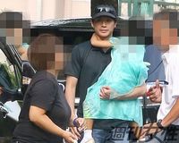 東山紀之、木村佳乃主演映画ロケ地に娘たちと陣中見舞い