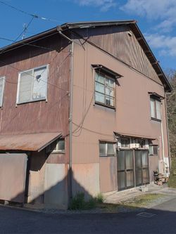 相続した一軒家を安価で売却させられるケースが