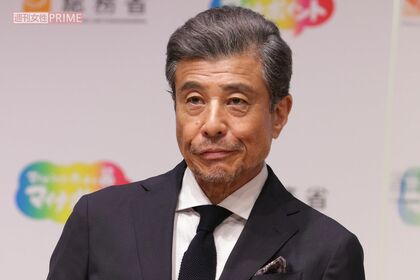 舘ひろし