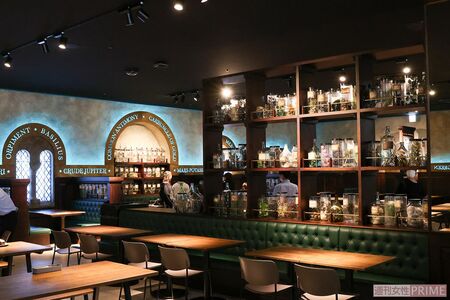 『バックロットカフェ』魔法ワールドをテーマにした食事＆スイーツを（撮影／吉岡竜紀）