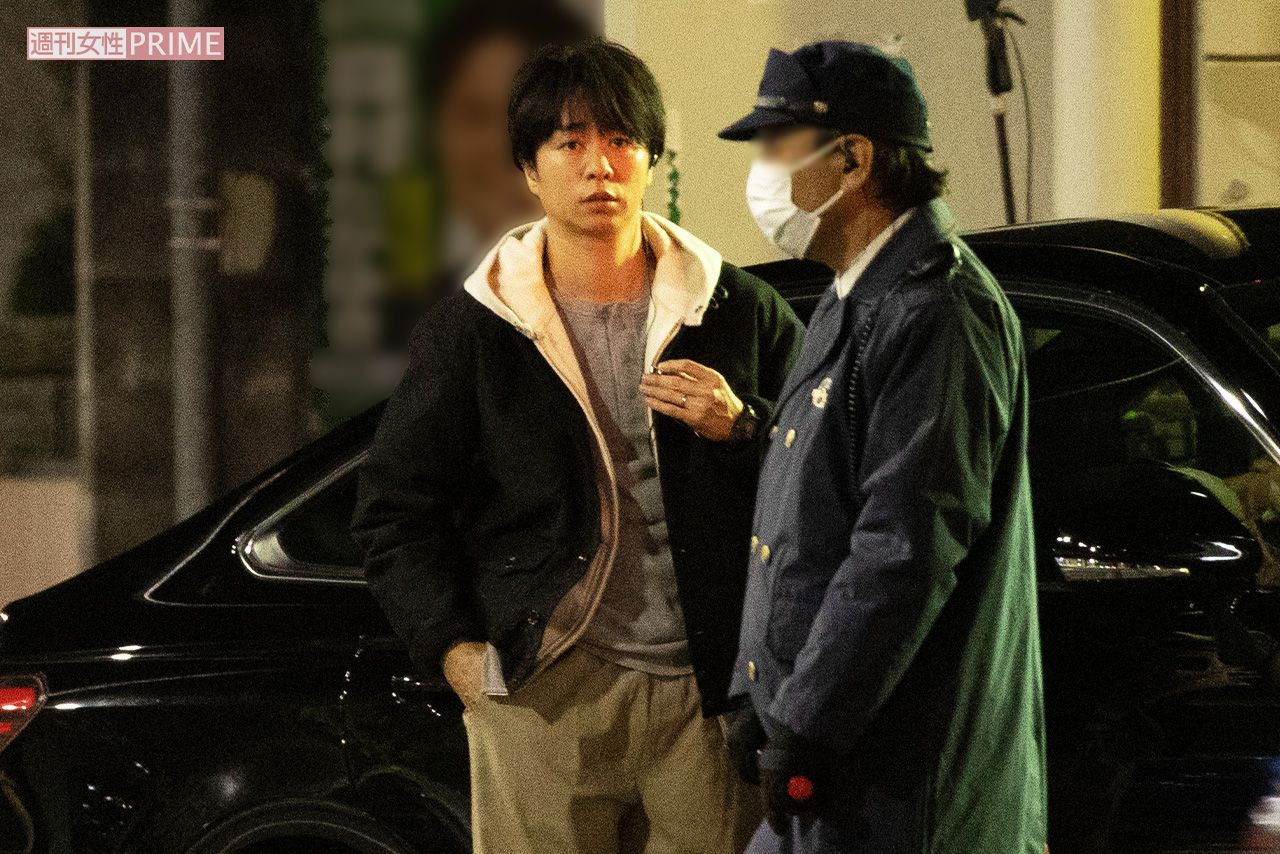 2022年11月、ドラマ『大病院占拠』の撮影に臨む櫻井翔