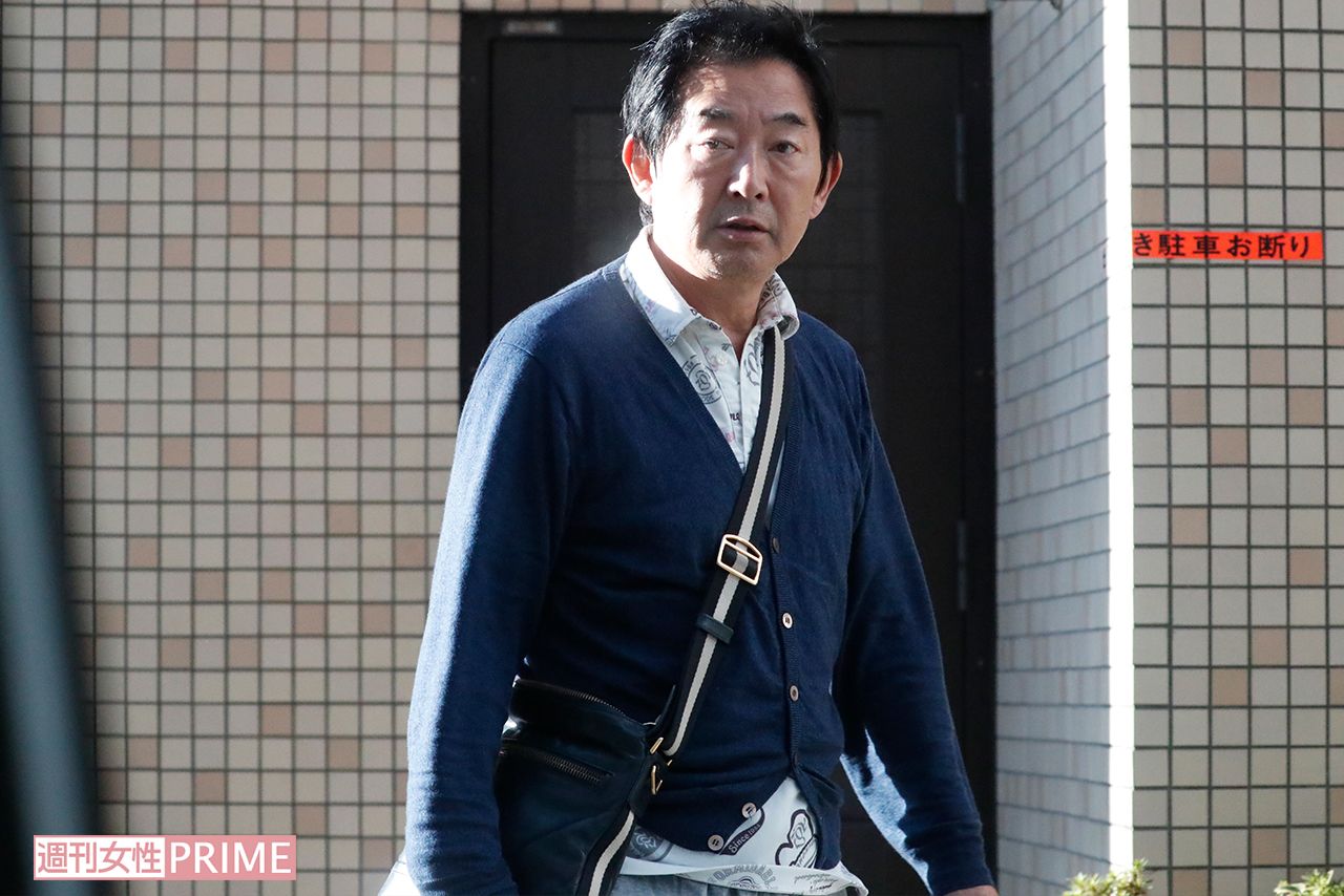 寝起き？石田純一