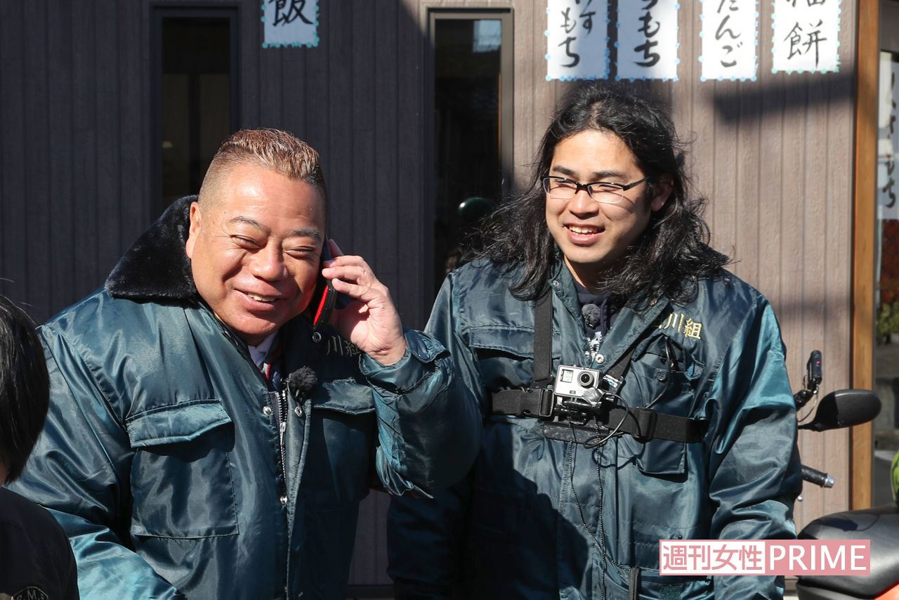 【12】15:10　2度目の充電タイム。話しかけてきた子どもの家族に充電をお願いするもNG！　撮影／斎藤周造