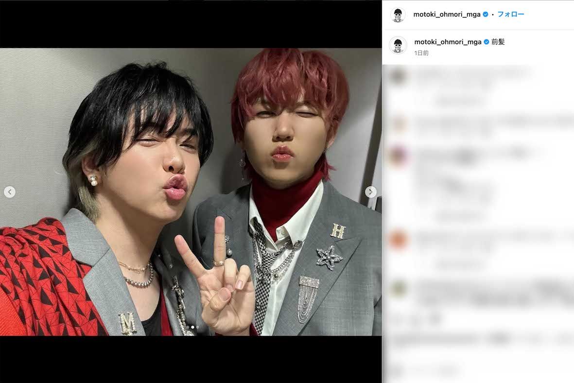 珍しく前髪をおろしたスタイルを投稿し大きな反響があったMrs.GREENAPPLEのボーカル・大森元貴（本人のインスタグラムより）