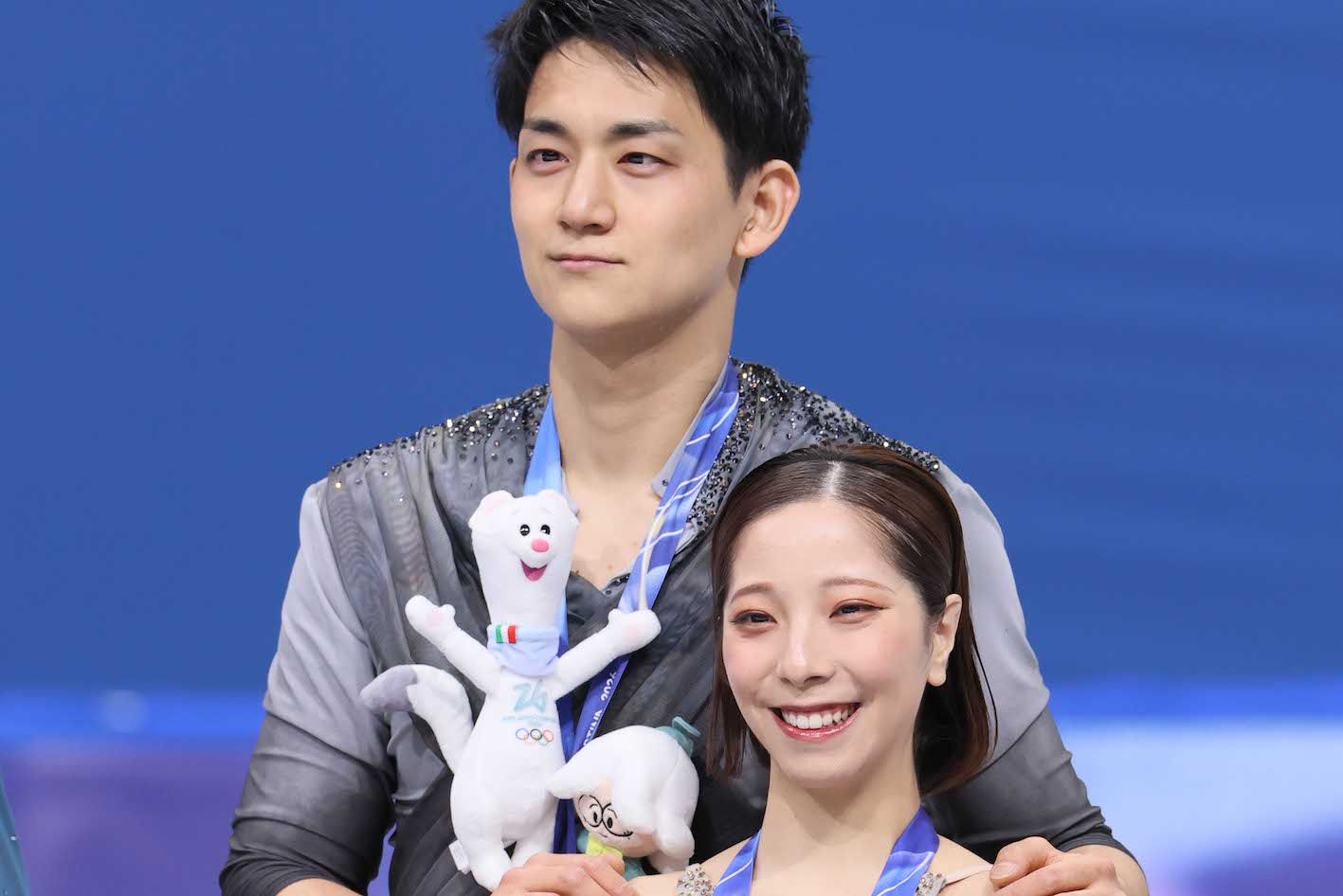 ミラノ・コルティナ五輪のフィギュアスケート・ペアで金メダルを獲得した「りくりゅう」こと三浦璃来と木原龍一　撮影/JMPA