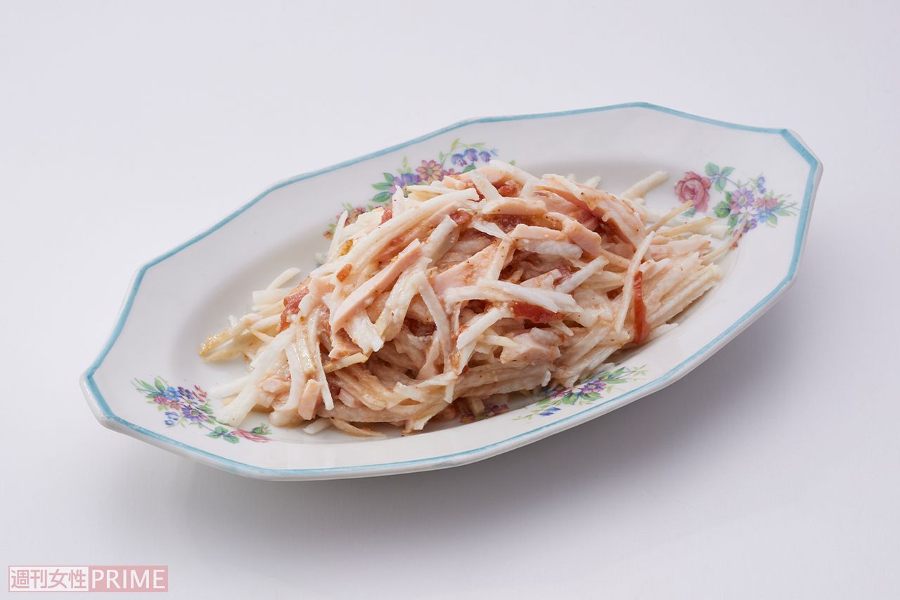 長いもとごぼうの梅ごまマリネ　調理・スタイリング／寺島モエカ