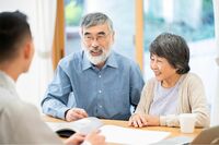 『外貨建て保険』で高齢者トラブルが多発！元営業マンが解説“セールストークの落とし穴”