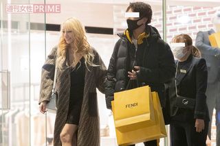 新カレ“FENDIおじさん”とFENDIで買い物デートを楽しんだ加藤紗里（'21年1月）