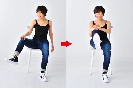 樫木式「軸トレ」（2）ひざを引き上げて足首を上げ下げする　※画像／臼田洋一郎　『樫木式　不老！軸トレ』（Gakken）より