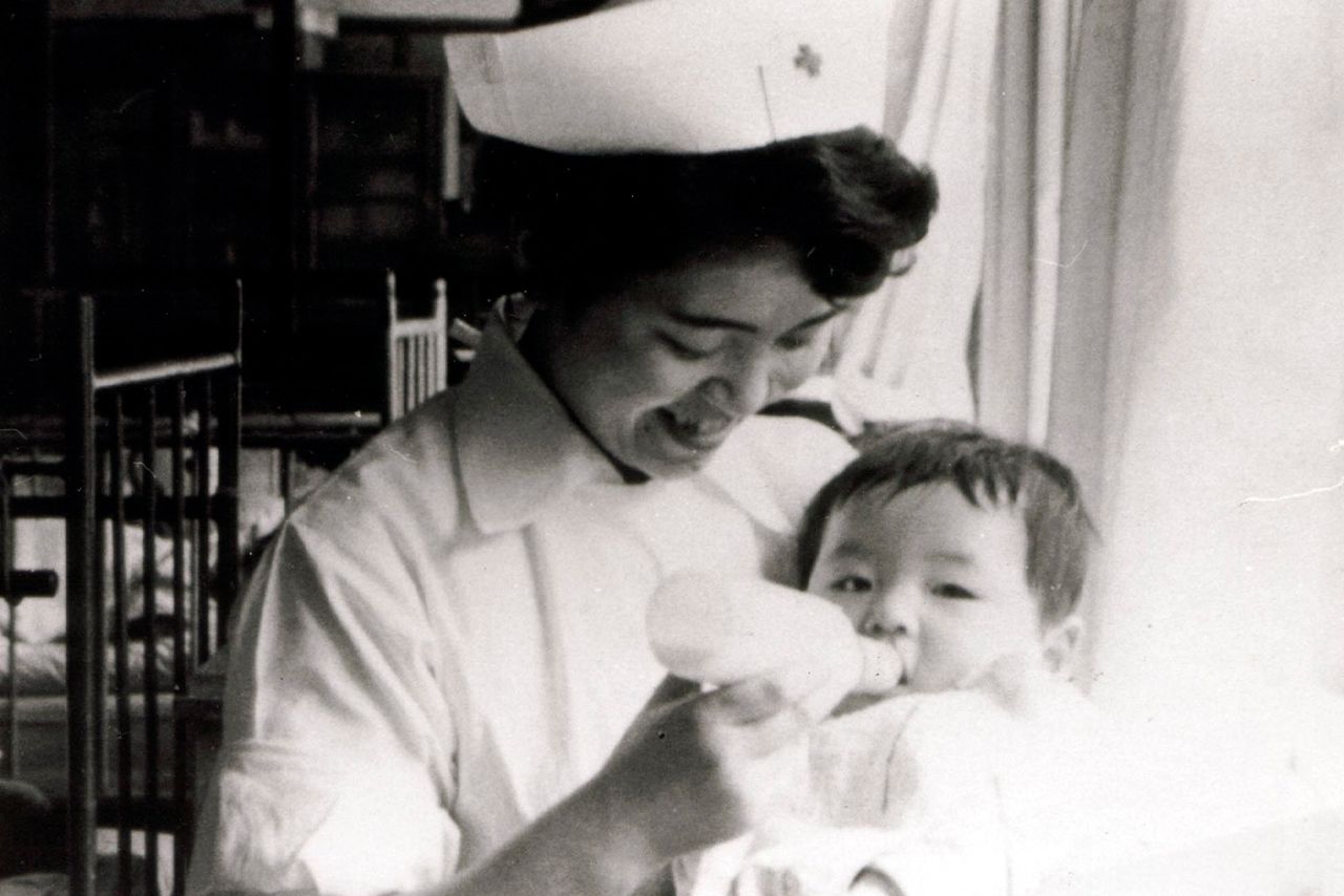 小児病棟での新人時代。時につらい看取りも体験しながら、多くの子どもたちを癒した