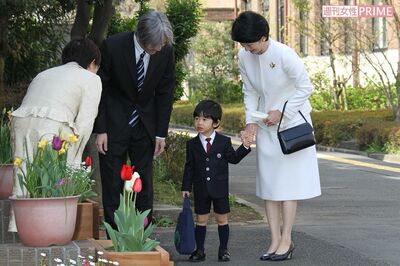 2010年4月、東京都文京区の『お茶の水女子大学附属幼稚園』の入園式へ