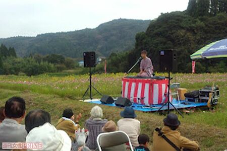 全国各地で行われる落語会や演芸会では、落語家として自ら高座に上がることも