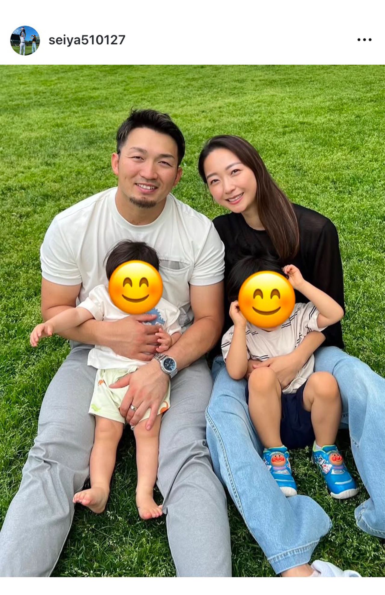 新体操元日本代表の妻・畠山愛理と子どもたち。鈴木誠也のインスタグラムより