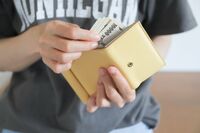 “億女”が教える「貯まる財布」の作り方！秘訣は「カードは2枚のみ」「小銭は入れない」こと、“ミニマム…