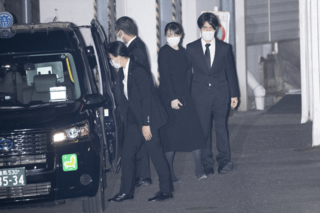 結婚に関連する儀式を行わず異例の結婚を強行した小室さん夫妻