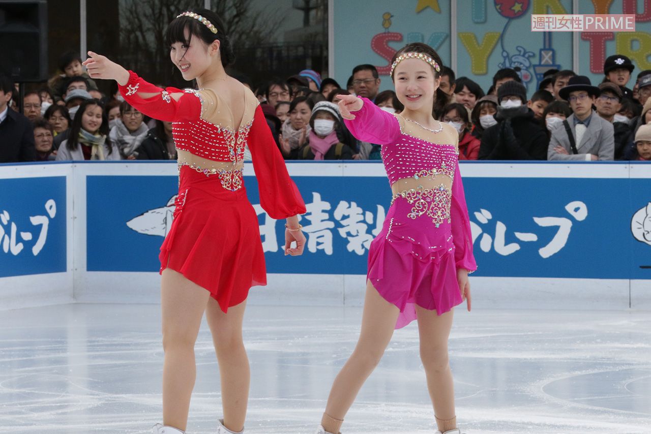 本田望結と紗来（2020年、東京ソラマチ・スペシャルスケーティング）