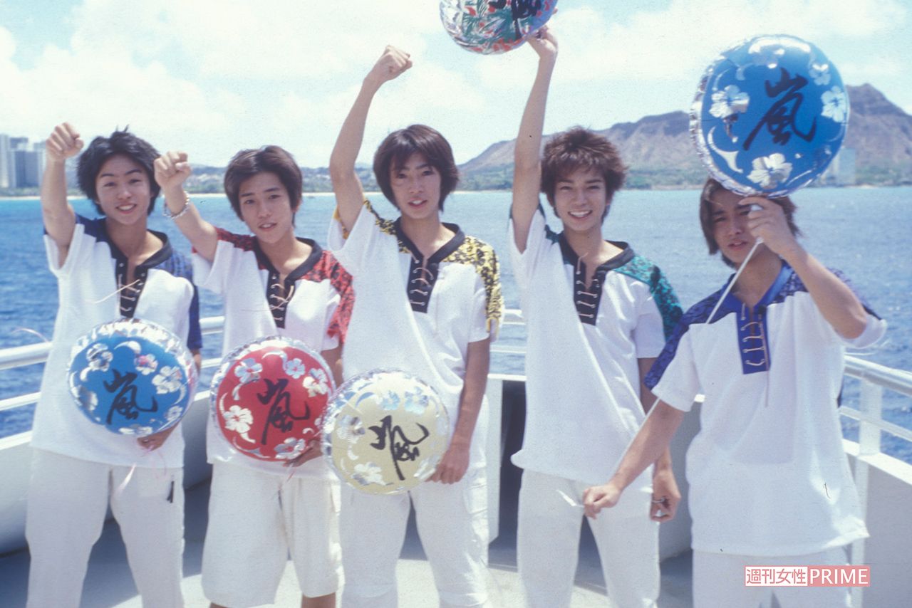 ハワイで行われた嵐のデビュー会見（'99年）