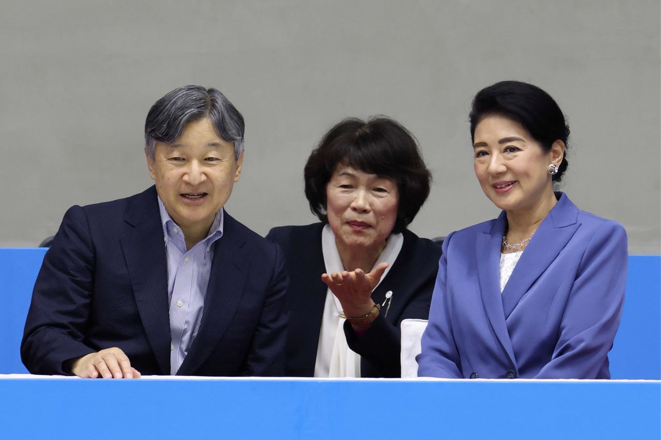 バドミントンを観戦された両陛下。終始にこやかにご覧になっていた