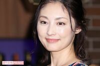 常盤貴子 “3億円新居” の打ち合わせに夫の姿なし、ひとりで仕切る妻の献身