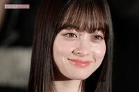 舞台『千と千尋の神隠し』ロンドン公演の橋本環奈、“目の下のクマ”に心配の声相次ぐ「やつれてる」ストイ…