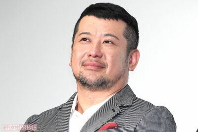 ケンドーコバヤシが「体調不良」で謎の1か月間休養　担当美容師のインスタに激変した姿で登場も…業界内外…