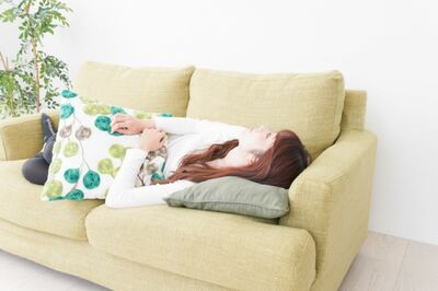 《脱・五月病の「休み方」》GW明けなのに疲れている人は必見「アルコールで睡眠の質が低下」精神科医が解説