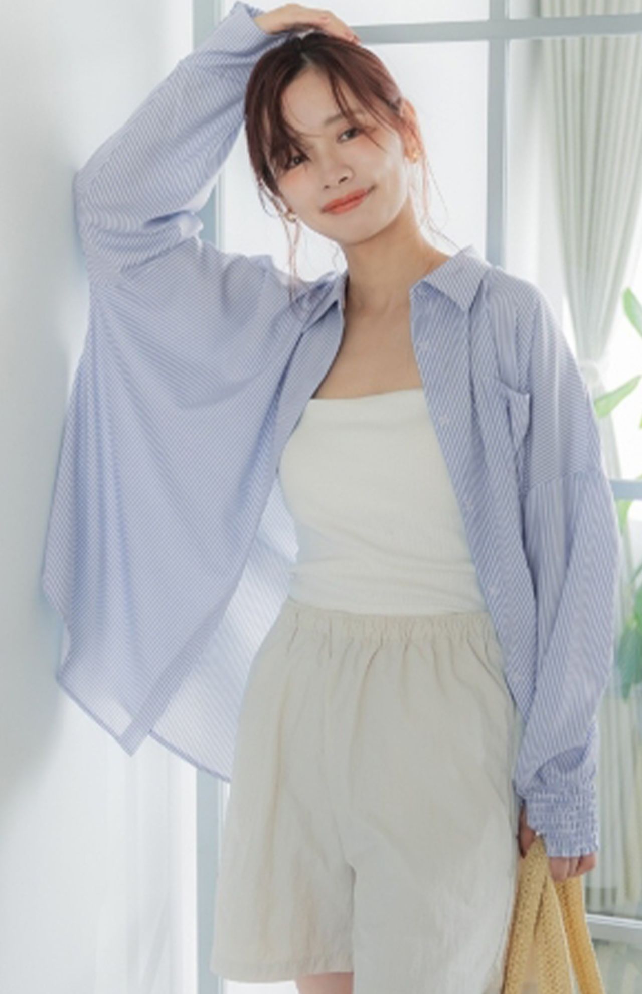 ラッシュガードシャツ　2490円／Qoo10