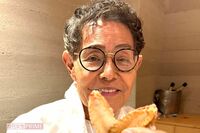 加藤茶、銀座の人気店で大好物を満喫「毛ガニコース2人前」をペロリと平げ、妻・綾菜は1.5キロ太ってしまう