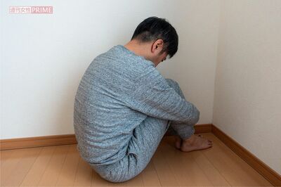 中高年のひきこもりは61万人以上！親の年金が命綱、老いた親の死後に訪れる困窮・共倒れリスク