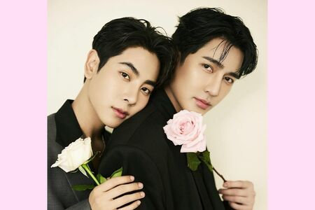 Mix（25）＆Earth（30）写真／公式インスタグラムより