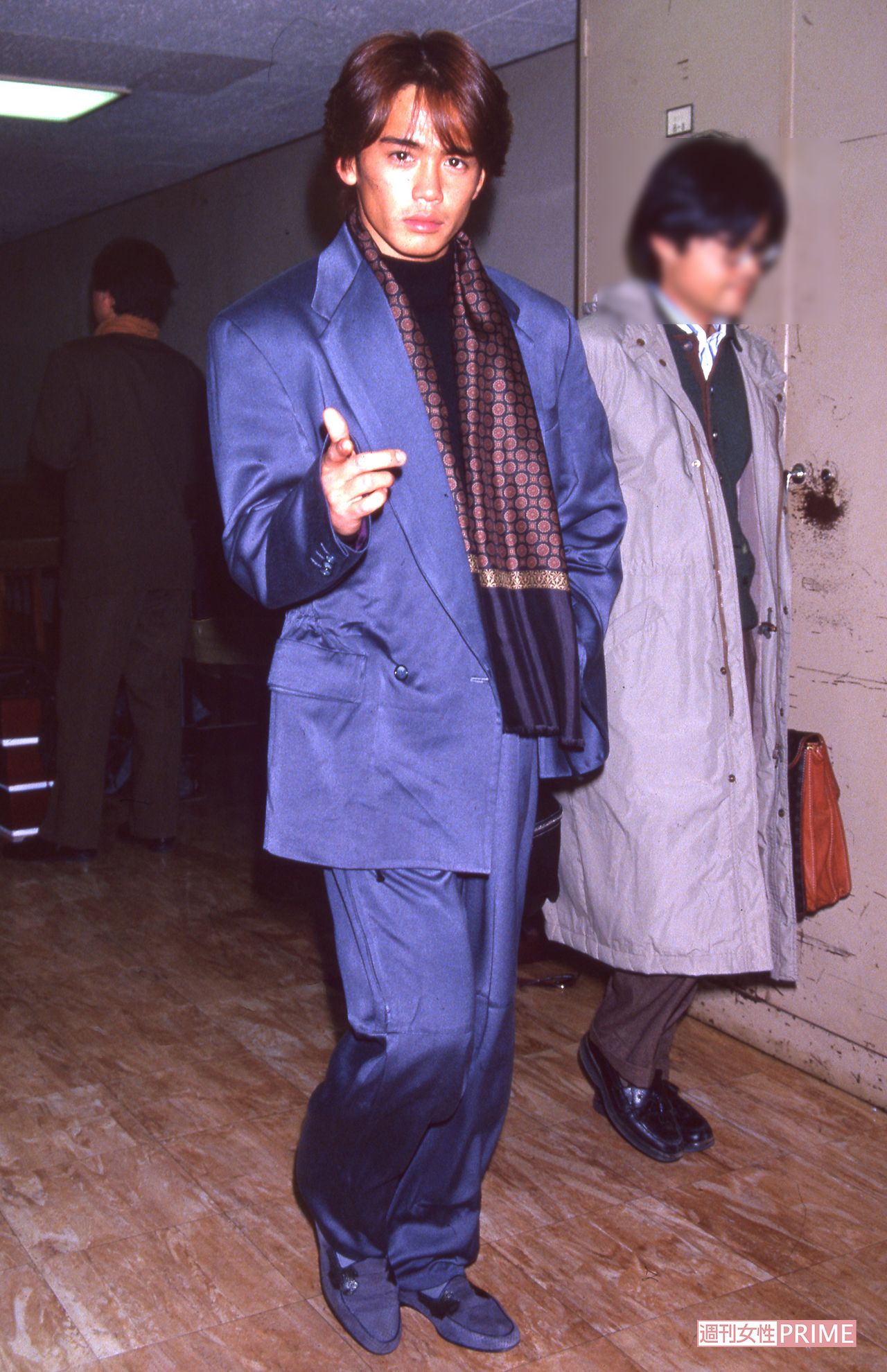 カメラマンにポーズをキメる 光GENJI・諸星和己（『紅白歌合戦』）