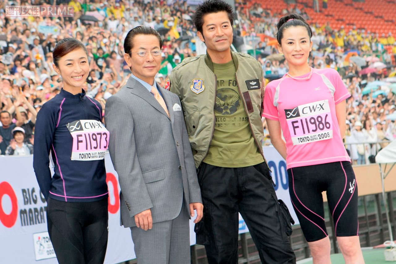 '07年の『相棒−劇場版−』での鈴木沙羽さん（写真右）