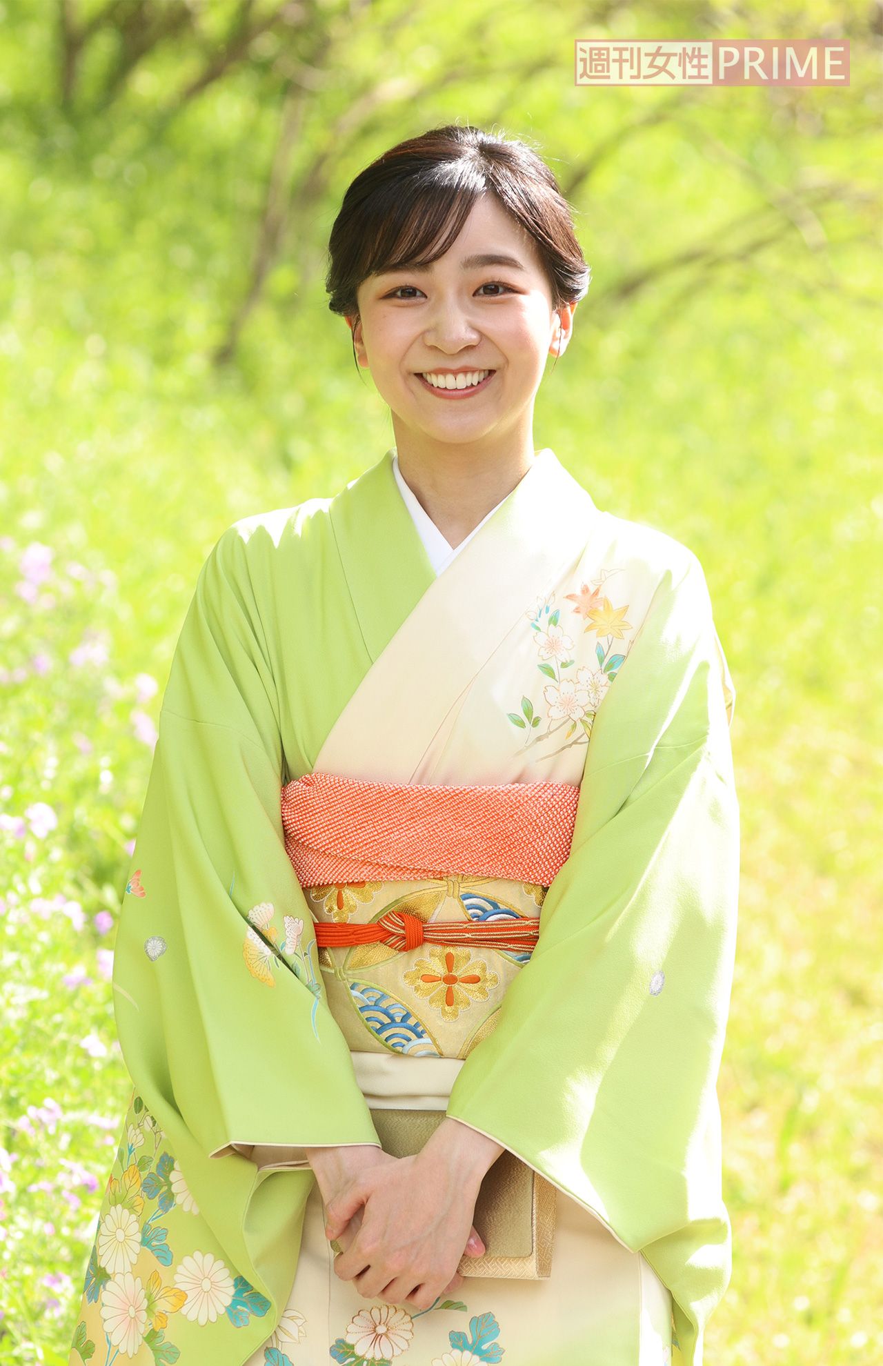 2025年4月22日に催された「園遊会」で、うぐいす色の着物に身を包まれた佳子さま