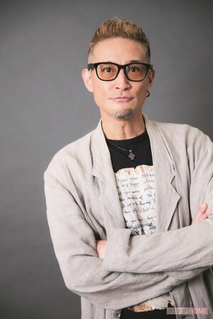 松岡昌宏　撮影／矢島泰輔　ヘアメイク／赤塚修二　スタイリング／井元文子　衣装協力／ONtheCORNER