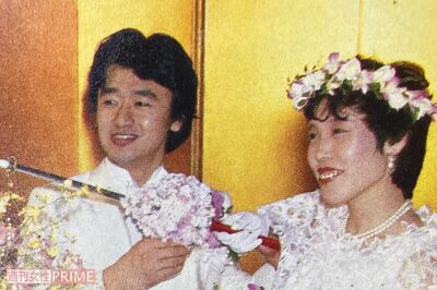 1982年2月28日に東京プリンスホテルで挙式した桑田佳祐・原由子夫妻（「週刊女性」同年3月23日号の誌面を接写）