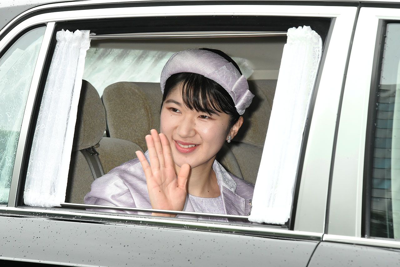 9月11日、紀子さまの60歳の誕生日のお祝いの挨拶のため赤坂御所を訪れた愛子さま