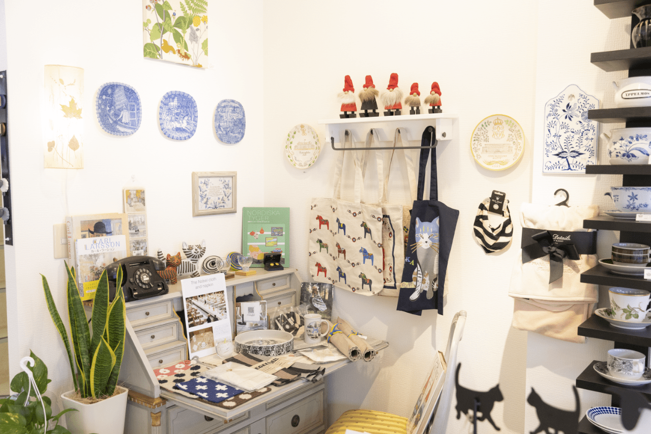 『SWEDEN GRACE』内に並ぶ商品の数々