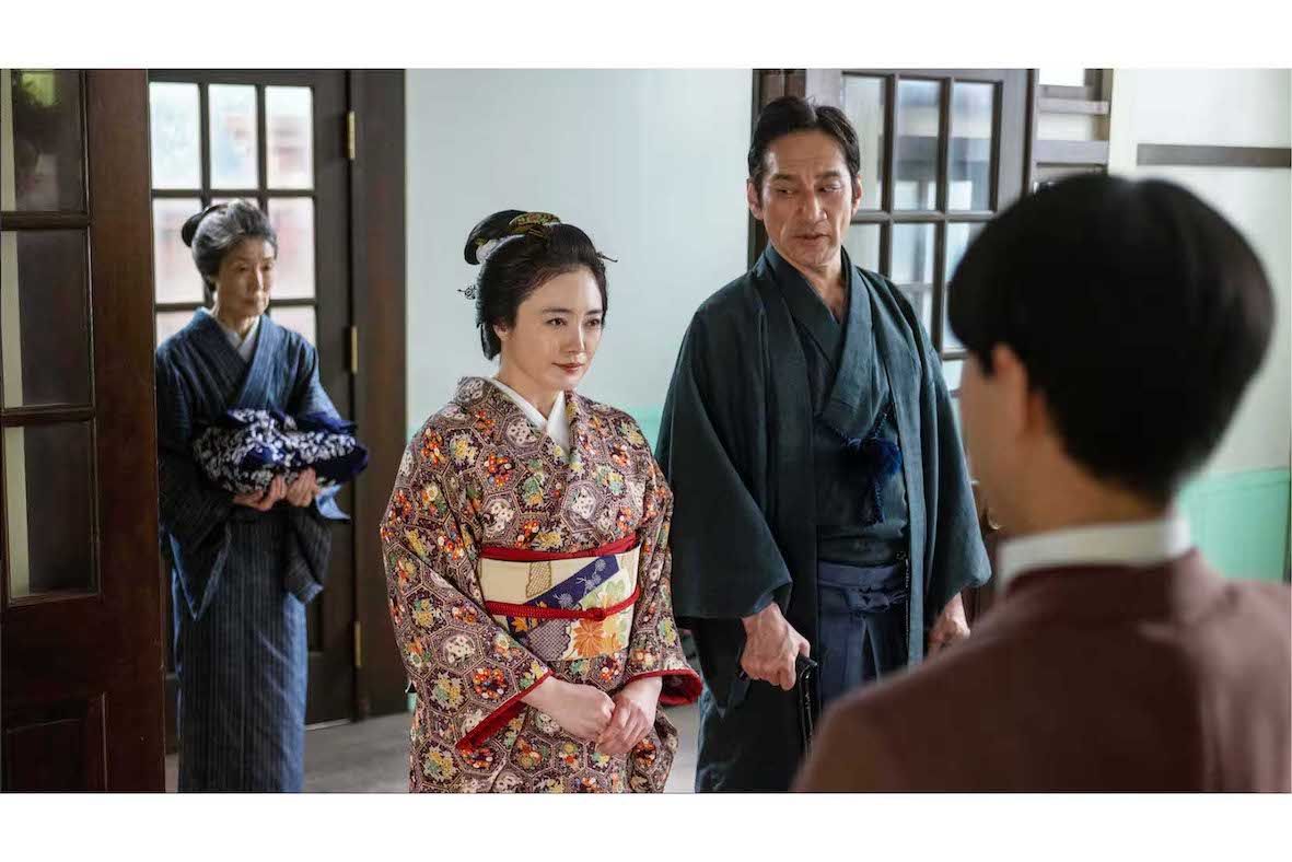 連続テレビ小説『風、薫る』に出演する仲間由紀恵（公式サイト『NHKONE』より）