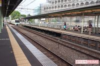 ＜急増する高齢者の鉄道自殺＞よそゆきの服で手をつないで電車に飛び込んだ姉妹