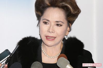 デヴィ夫人、事務所の “2億円横領事件” で見えた「不幸と教えと腹づもり」