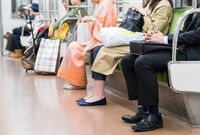 嵐・櫻井に元SMAPの2人も! “電車移動”するイケメン芸能人ら、仰天エピソード集