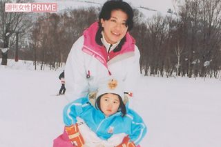 毎年のように皇太子ご一家は雪深い長野県の奥志賀を訪れてスキーを楽しまれている（'05年2月）