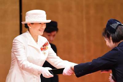 『フローレンス・ナイチンゲール記章』の授与式で（8月7日）