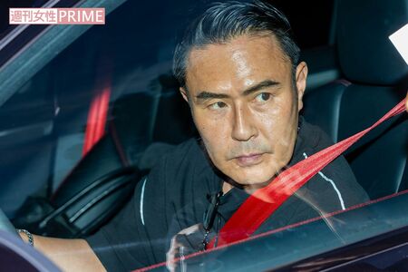 車の窓越しに声をかけるも“澤瀉屋”と聞くと表情が曇った市川右團次