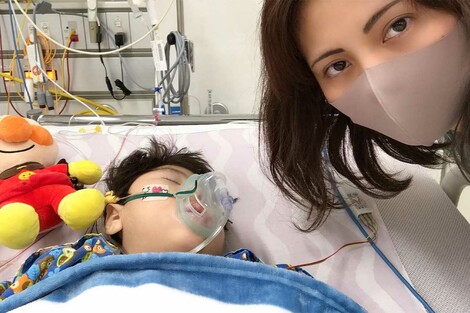 新生児ヘルペス脳炎「私のせいで子どもが一生の障害」息子の大脳が壊死・夫は家を出ていき…女手ひとつで育てる母の葛藤と使命