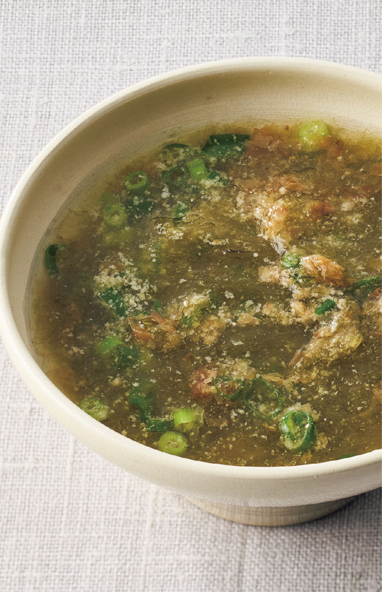 とろろ昆布のみそ汁