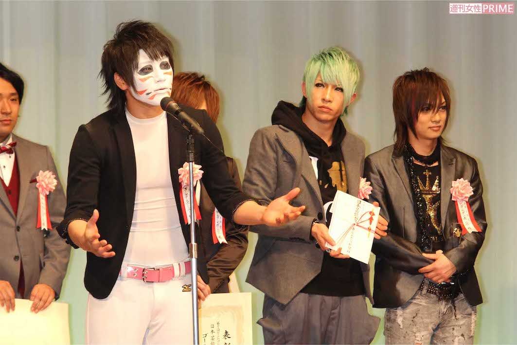 『第22回東京スポーツ映画大賞』授賞式でのゴールデンボンバー