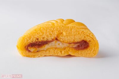 【ピザまん】第5位　ミニストップ　トリュフ香るピザまん／150円　撮影／山田智絵