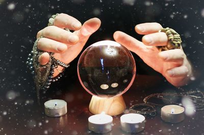 占いやスピリチュアルに頼る男女に伝えたい「見えない力」よりも「ひとつの出会い」